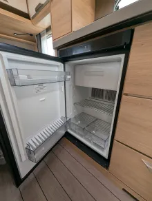 Fahrzeugbild Knaus Südwind 460 EU Black Selection 1.700 kg - 4059 #13