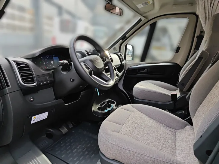 Fahrzeugbild Carthago C1-tourer T 143 KB LE SIE SPAREN 21.190,- #7