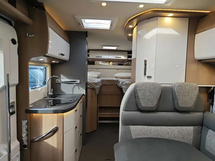 Fahrzeugbild Carthago C1-tourer T 143 KB LE SIE SPAREN 21.190,- #17