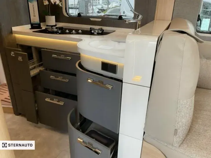 Fahrzeugbild Hymer BML 880-I / Autarkie / Solar / Hubstützen / Luft #11