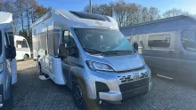 Schräg Vorne Carado T 328 Automatik + SAT und TV