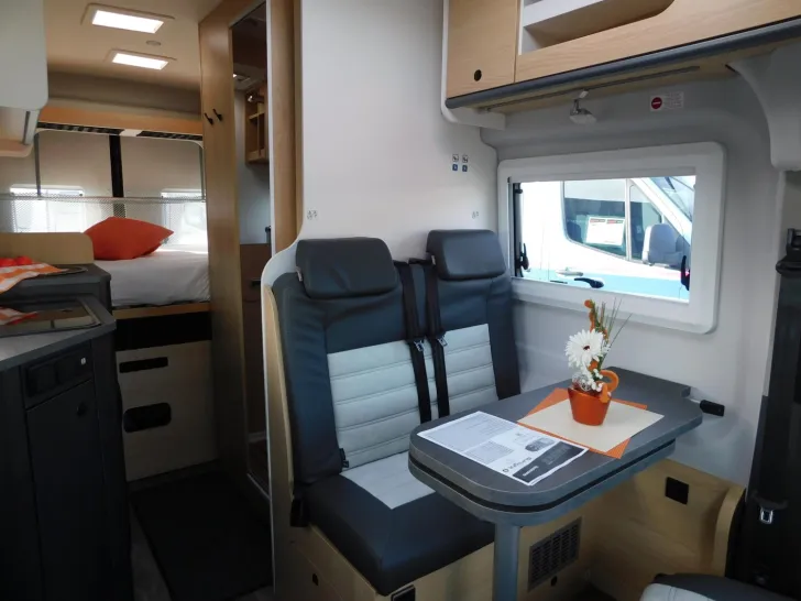 Fahrzeugbild Sunlight Cliff 4x4 590 75-Jahre-Edition #12