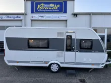 Fahrzeugbild Hobby De Luxe 495 WFB Mover; elektr. Stützen; Heckbad #4