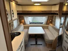 Fahrzeugbild Hobby De Luxe 495 WFB Mover; elektr. Stützen; Heckbad #8