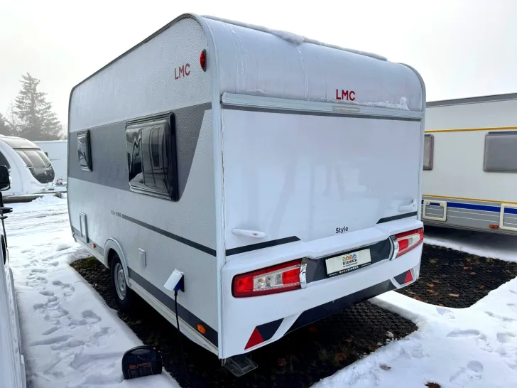 Fahrzeugbild LMC Style 400 F #3