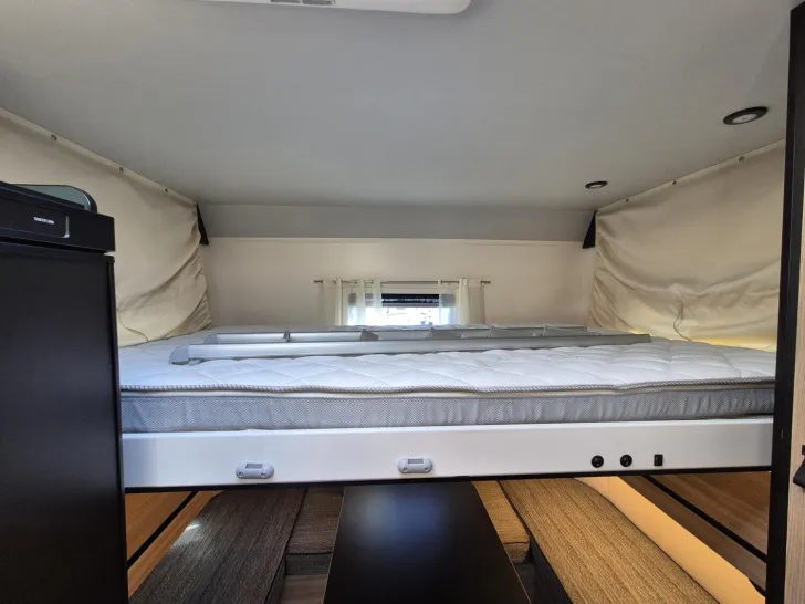Fahrzeugbild Rimor Kilig 77 Plus Automatik/Hecksitzgruppe/Solar #19