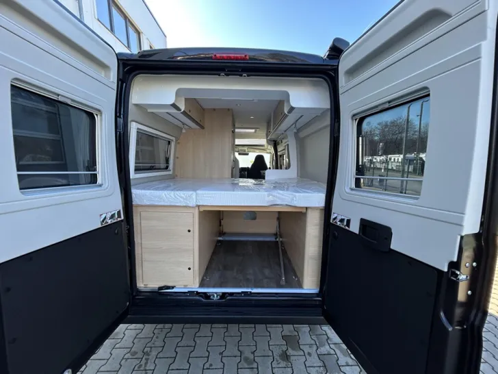 Fahrzeugbild Sunlight Cliff X 600 #20