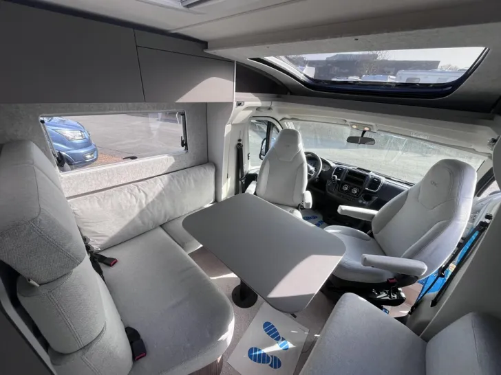 Fahrzeugbild LMC Cruiser 740 EL #3