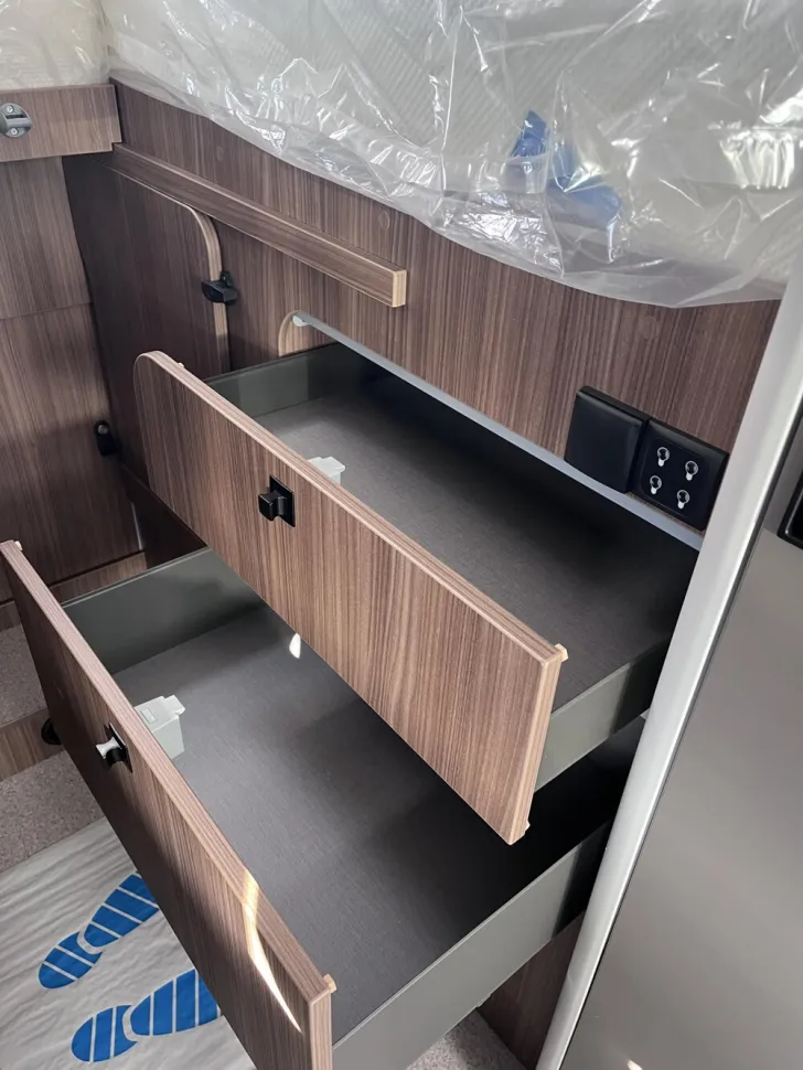 Fahrzeugbild LMC Cruiser 740 EL #10