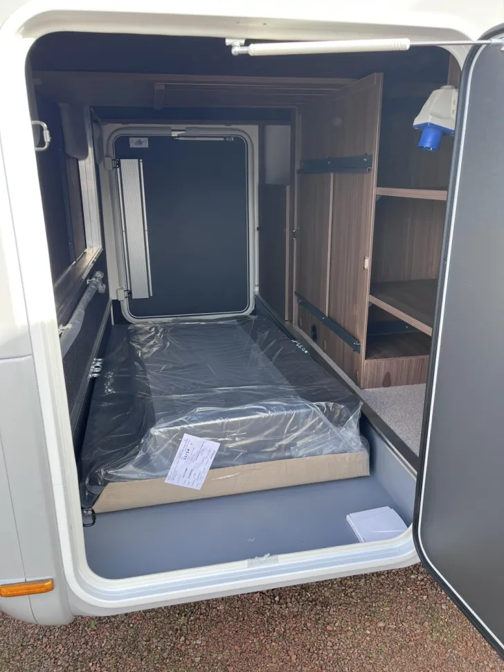 Fahrzeugbild LMC Cruiser 740 EL #14