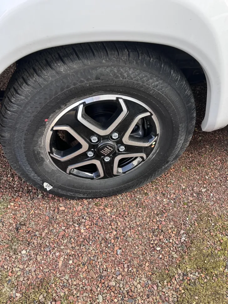 Fahrzeugbild LMC Cruiser 740 EL #15