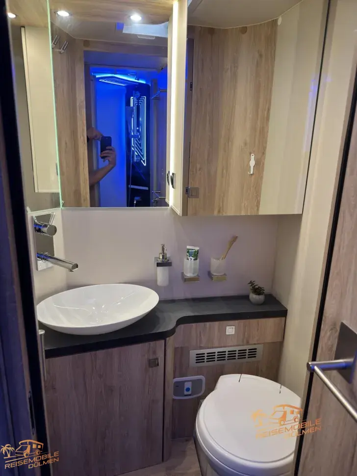 Fahrzeugbild Eura Mobil Profila T 726 EF #25