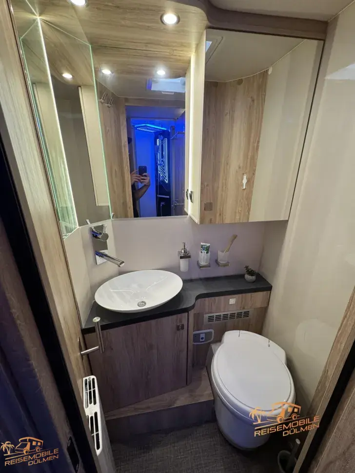 Fahrzeugbild Eura Mobil Profila T 726 EF #26