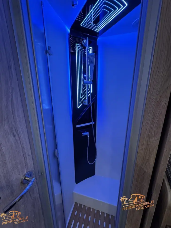 Fahrzeugbild Eura Mobil Profila T 726 EF #27