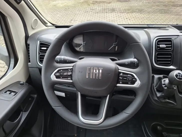 Fahrzeugbild Carado T 328 #23