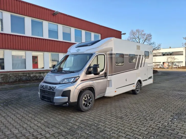 Fahrzeugbild Carado T 328 #10