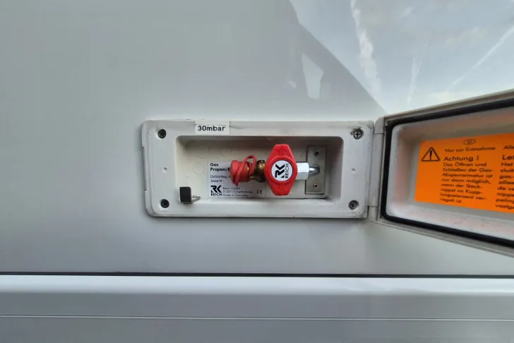 Fahrzeugbild Hymer B-Klasse MC T 580 Autark-XL,Solar,Dachklima,GFK #9