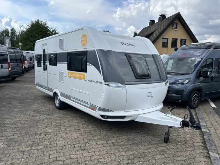 Fahrzeugbild Hobby Excellent Edition 495 UL #1