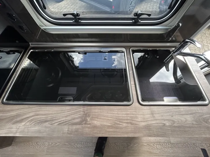 Fahrzeugbild Hobby Excellent Edition 495 UL #18