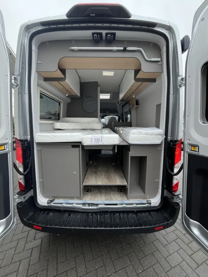 Fahrzeugbild LMC Innovan Ford 592 #17