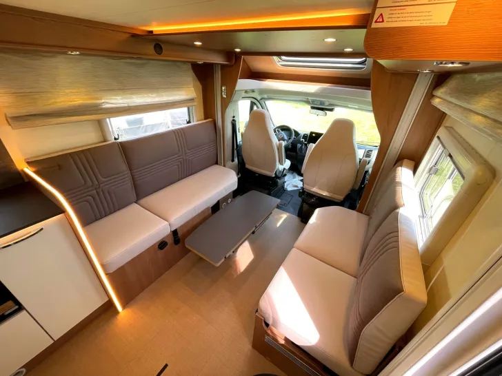 Fahrzeugbild Bürstner Lyseo TD 684 G BACKOFEN|MARKISE|RFK|NAVI #10