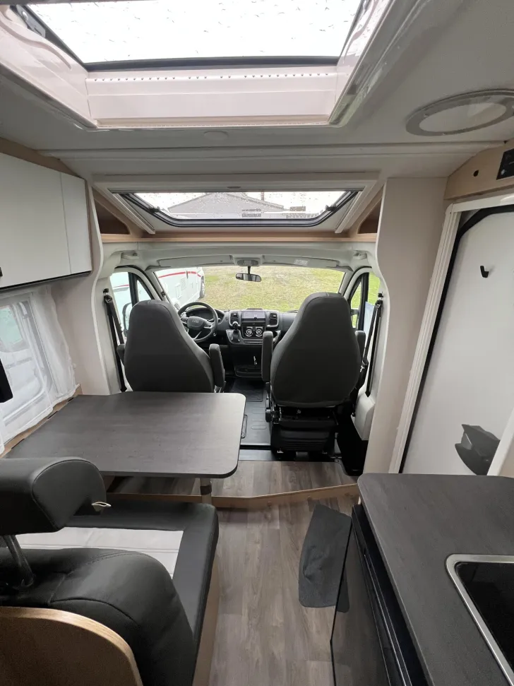 Fahrzeugbild Sunlight Adventure V 66 *SAT*TV*NAVI*RFK*Automatik* #8