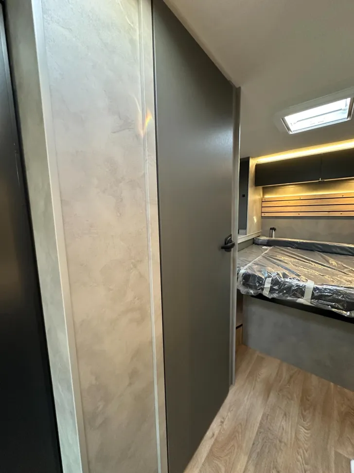 Fahrzeugbild Crosscamp EXPDN T 7.4 D Peugeot ACC,Hubbett ele,Naviceiver #17