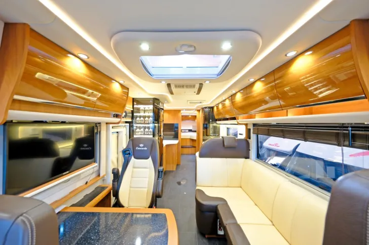 Fahrzeugbild Concorde Liner Plus 996 L Centurion-Style/Automatik/Einz. #12