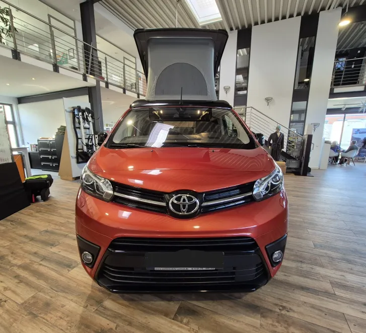 Fahrzeugbild Crosscamp Toyota Flex 7 Sitzplätze/Xenon/Navigation #2