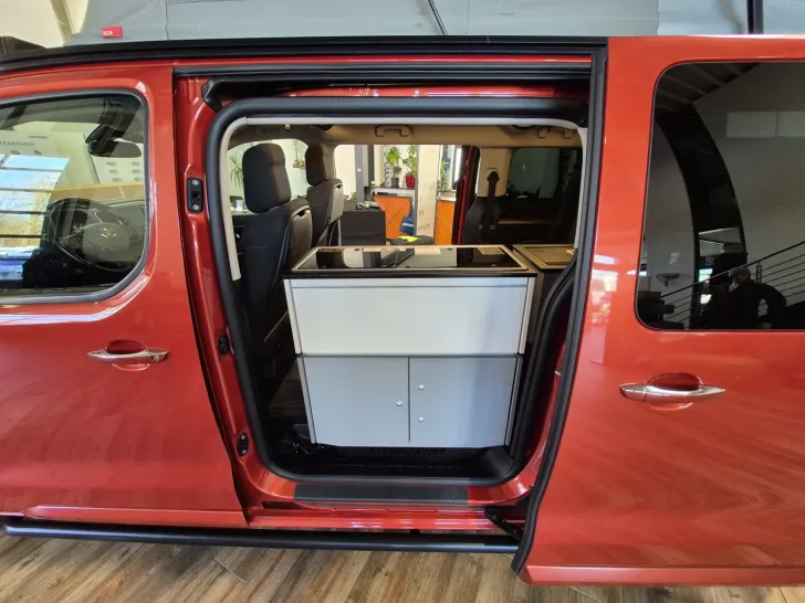 Fahrzeugbild Crosscamp Toyota Flex 7 Sitzplätze/Xenon/Navigation #4