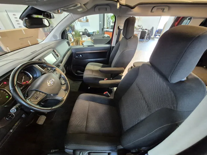 Fahrzeugbild Crosscamp Toyota Flex 7 Sitzplätze/Xenon/Navigation #12