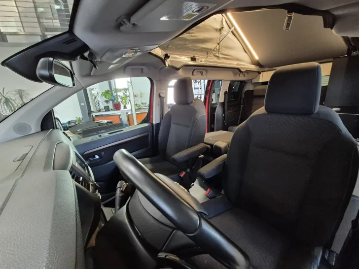 Fahrzeugbild Crosscamp Toyota Flex 7 Sitzplätze/Xenon/Navigation #13