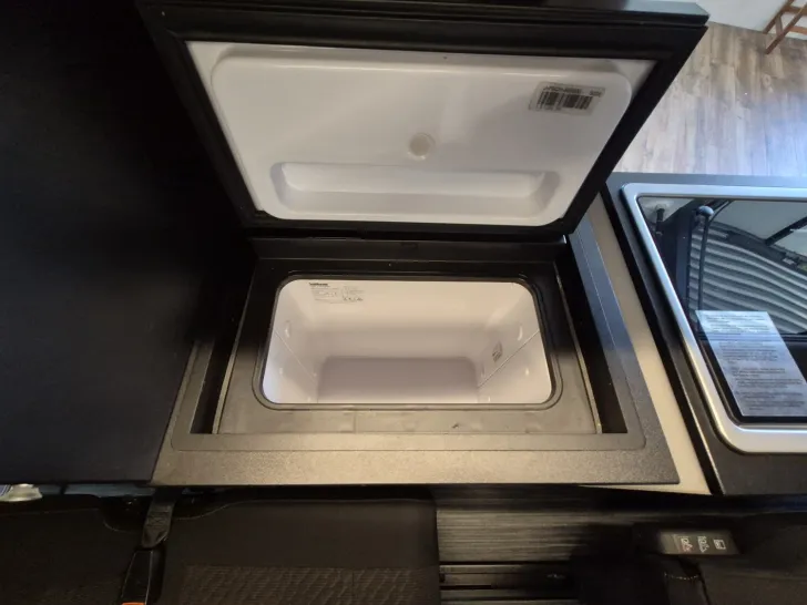 Fahrzeugbild Crosscamp Toyota Flex 7 Sitzplätze/Xenon/Navigation #21