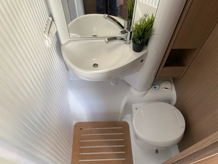 Fahrzeugbild Carado V 132 !!! TopPreis+Service !!! #14