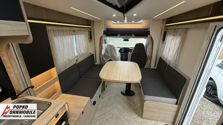 Fahrzeugbild Chausson Teilintegrierte 630 Titanium Line Kompressor Kühlschrank #6