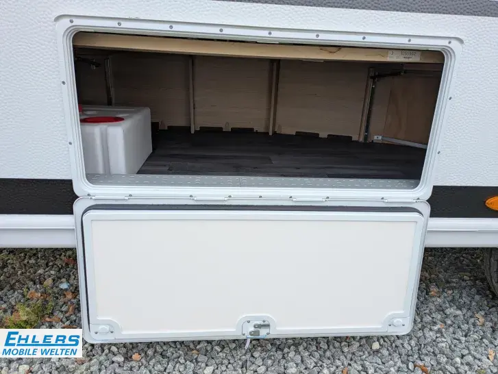 Fahrzeugbild LMC Vivo 580 D 2000kg/Vivo-Paket/Polsterstoff Gravel/front Küche #19