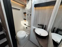 Fahrzeugbild Bürstner Signature SFT 7.0 #13