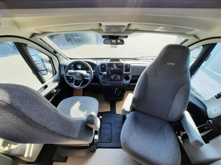 Fahrzeugbild LMC Cruiser 740 EL Verfüg./Sparen 6.521,- € #23