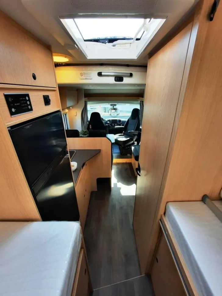 Fahrzeugbild Sunlight T SUB TS67 Verfüg./Sparen Sie 7.401,- € #4