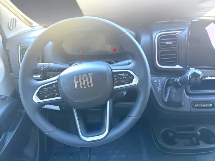Fahrzeugbild Dethleffs Globetrail 540 DR Fiat Frühjahrs-Sale #8