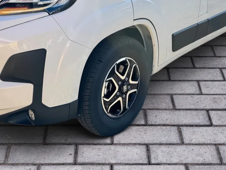 Fahrzeugbild Dethleffs Globetrail 540 DR Fiat Frühjahrs-Sale #6