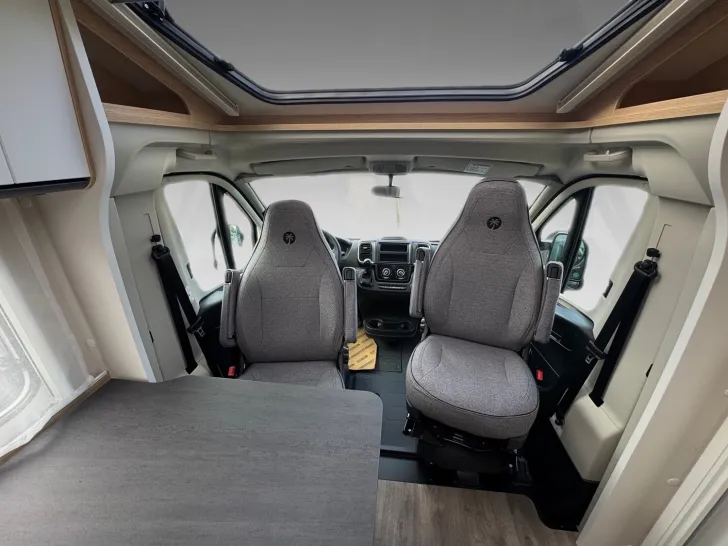 Fahrzeugbild Sunlight Adventure V 66 Keep on Rolling Abverkaufspreis! #12