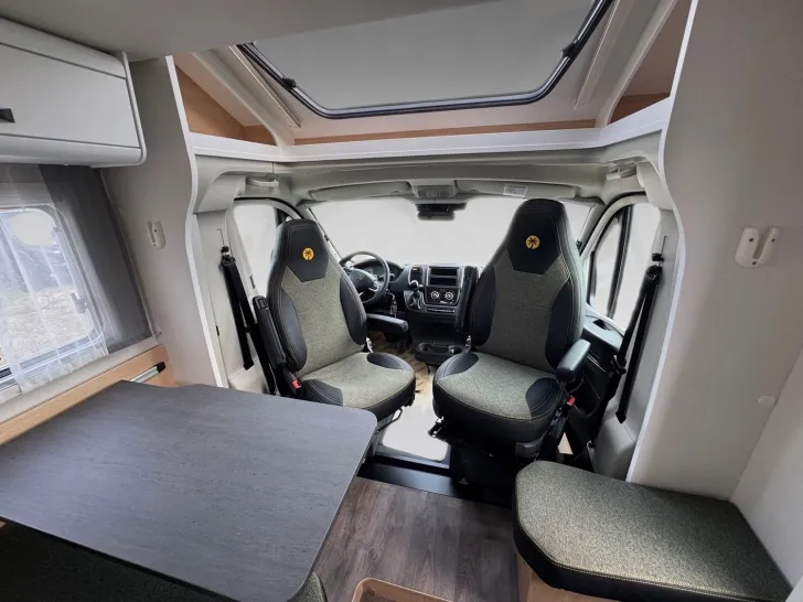 Fahrzeugbild Sunlight Adventure T 67S Keep on Rolling Abverkaufspreis! #12