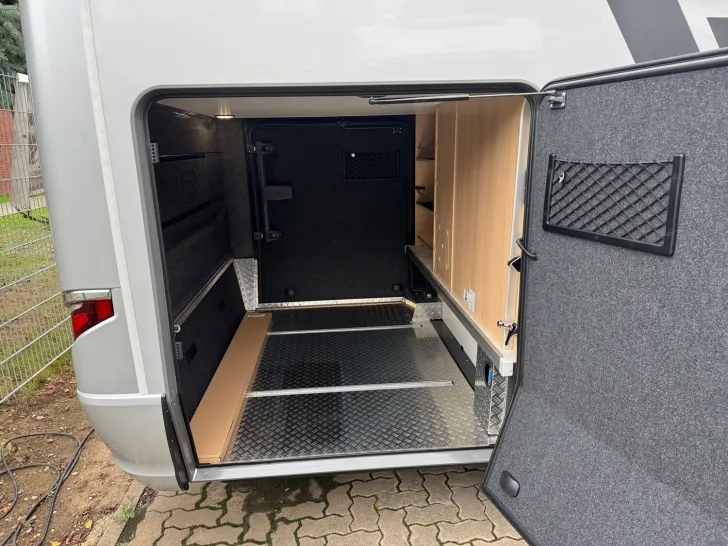 Fahrzeugbild Hymer B-Klasse ML T BlackLine 780 #18