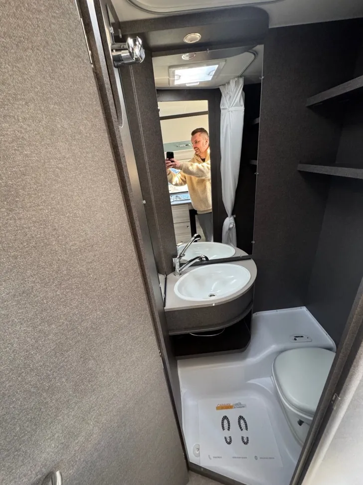 Fahrzeugbild Dethleffs c-joy 460 LE #10