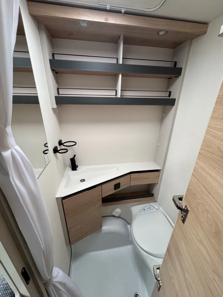 Fahrzeugbild Dethleffs Camper 550 ESK #11