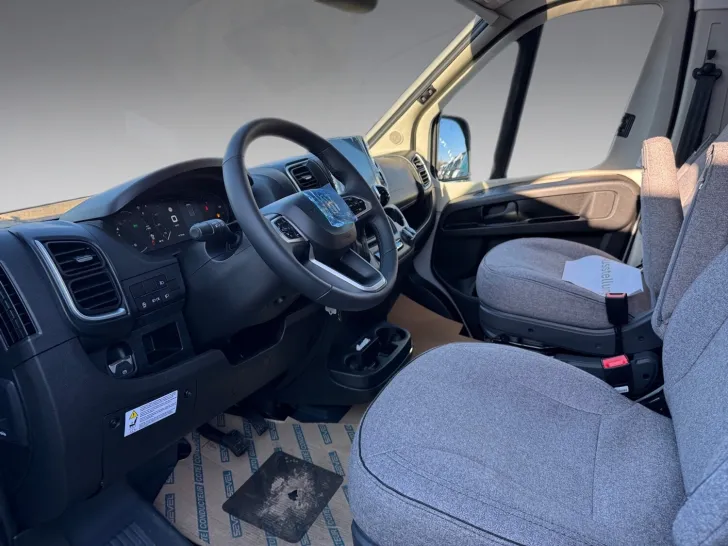 Fahrzeugbild Sunlight Cliff X 600 Keep on Rolling #8