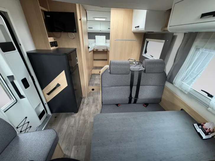 Fahrzeugbild Sunlight Adventure T Ford 680 Keep on Rolling #12