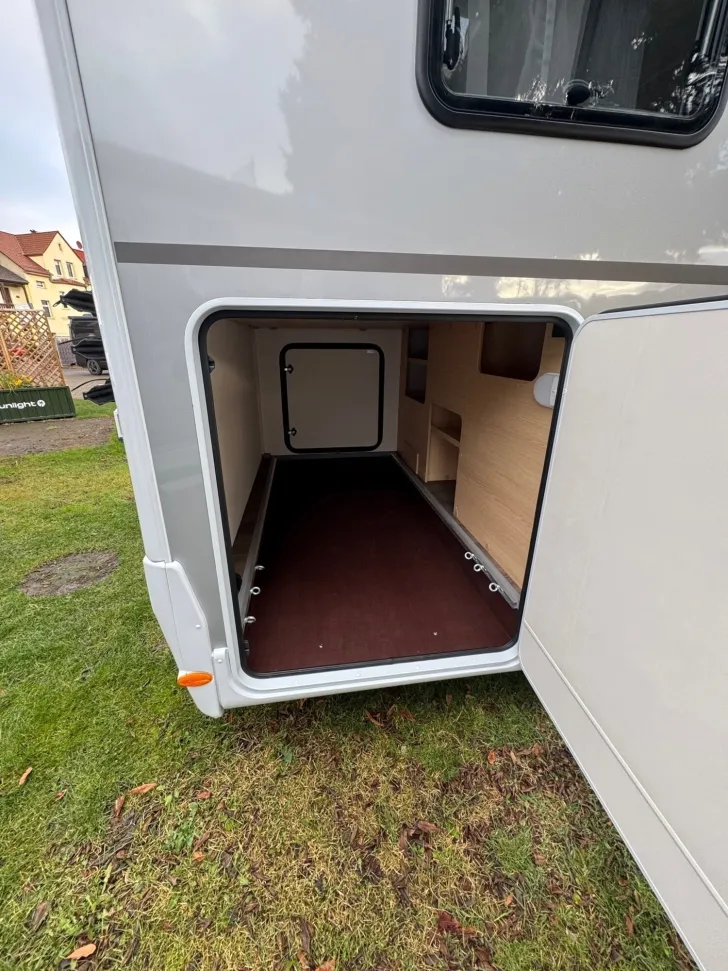 Fahrzeugbild Sunlight Adventure T Ford 680 Keep on Rolling #20