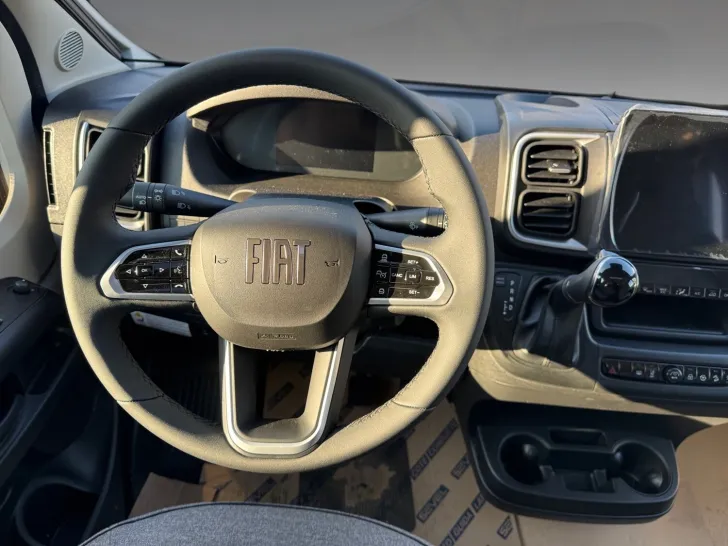 Fahrzeugbild Sunlight Adventure T 67S Keep on Rolling #9